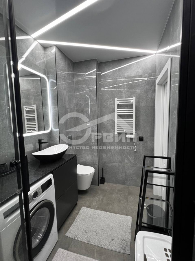 Продажа 3-комнатной квартиры, Калининград, Борисовский,  Бульвар