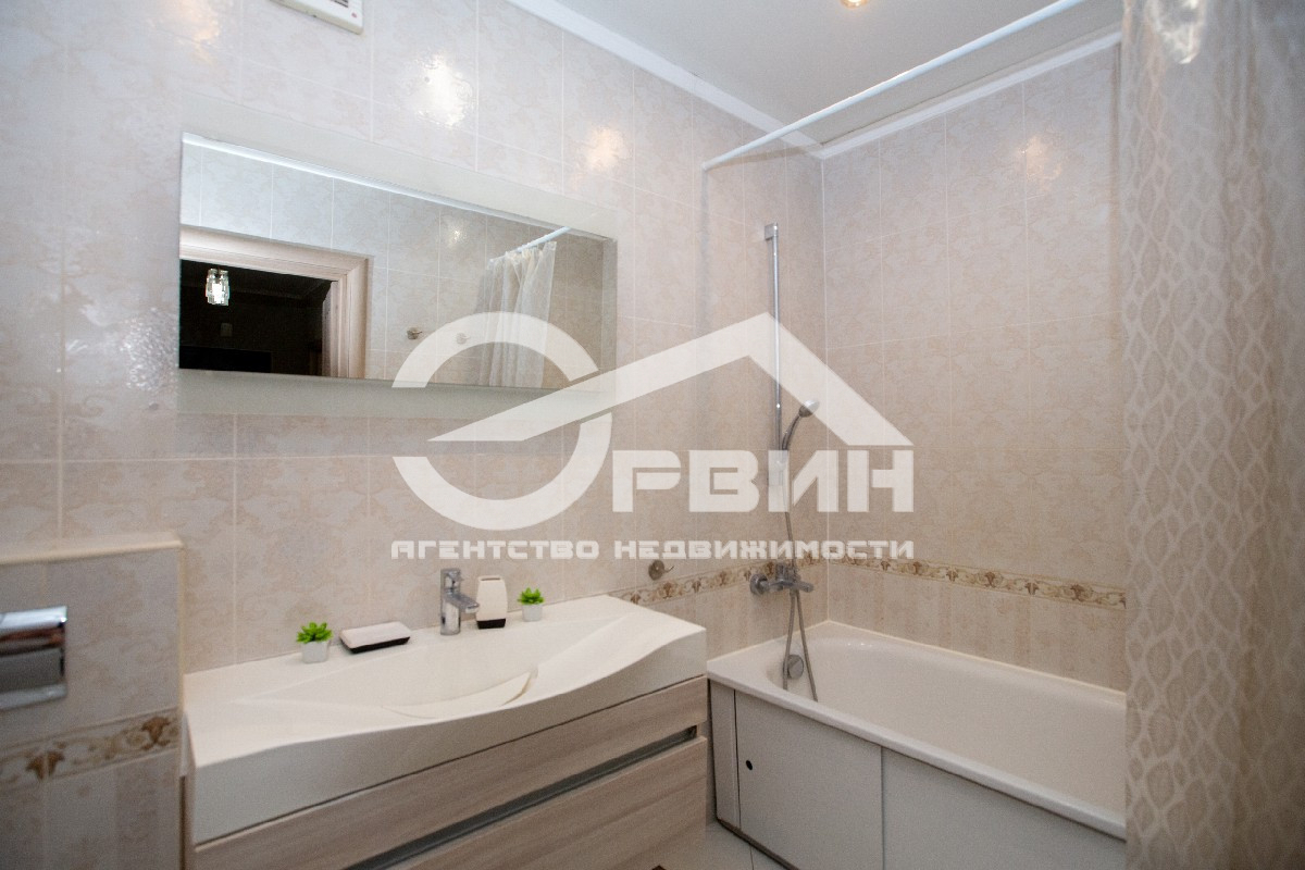 Продажа 2-комнатной квартиры, Калининград, Генерала Раевского,  Улица