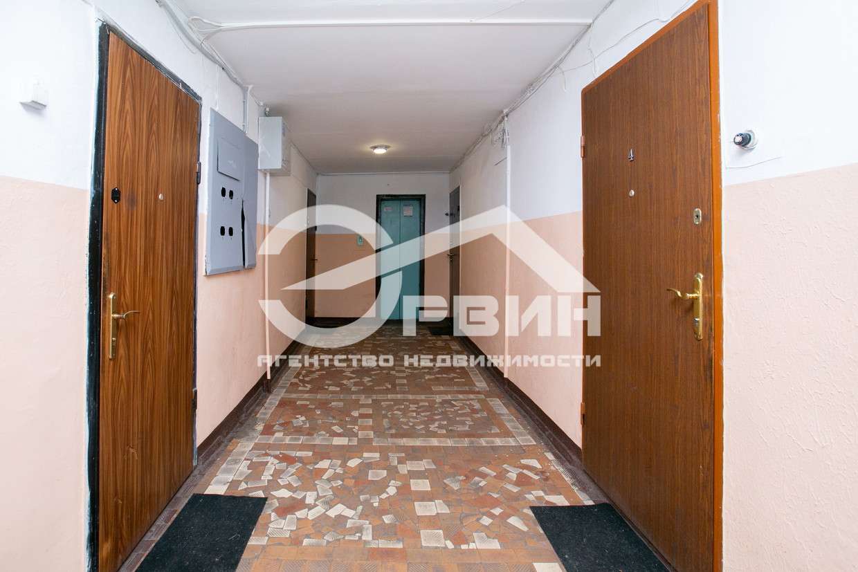 Продажа 4-комнатной квартиры, Калининград, Репина,  Улица