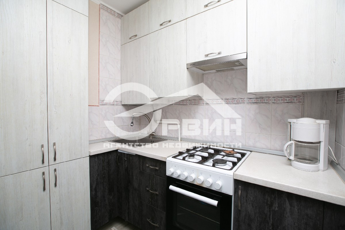 Продажа 3-комнатной квартиры, Калининград, Нарвская,  Улица