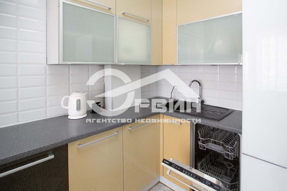 Продажа 2-комнатной квартиры, Калининград, Генерала Раевского,  Улица