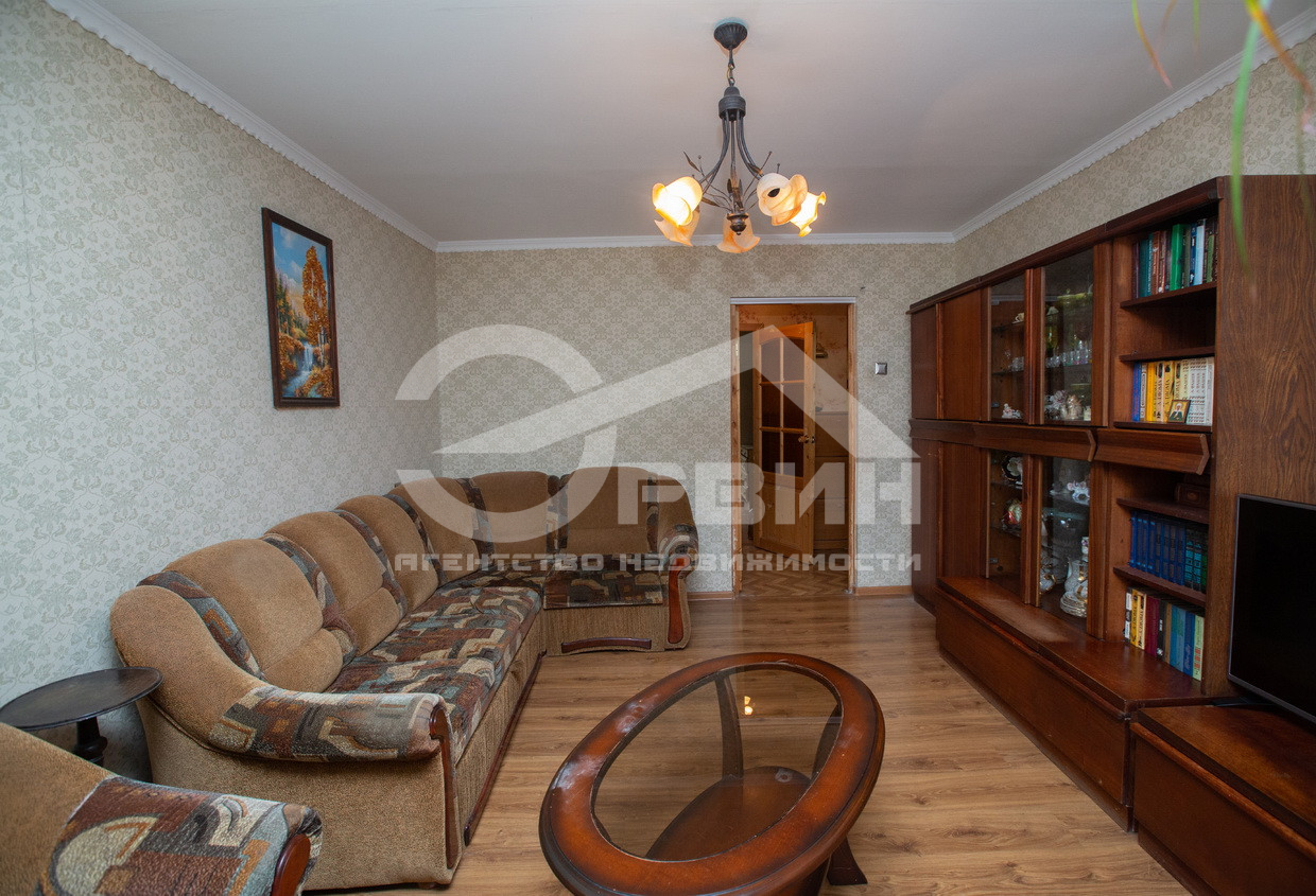 Продажа 3-комнатной квартиры, Калининград, Красносельская,  Улица