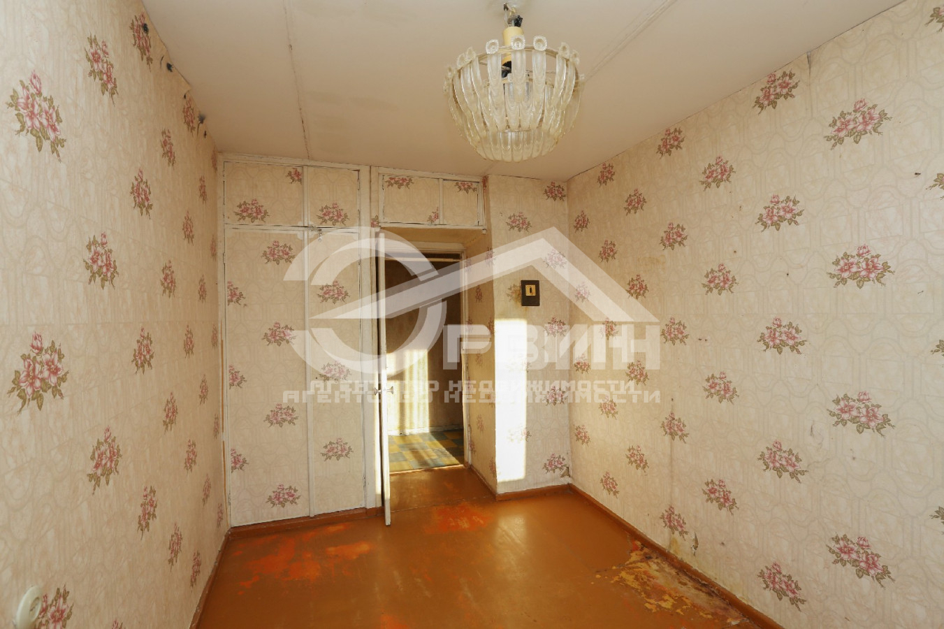 Продажа 3-комнатной квартиры, Калининград, Куйбышева,  Улица