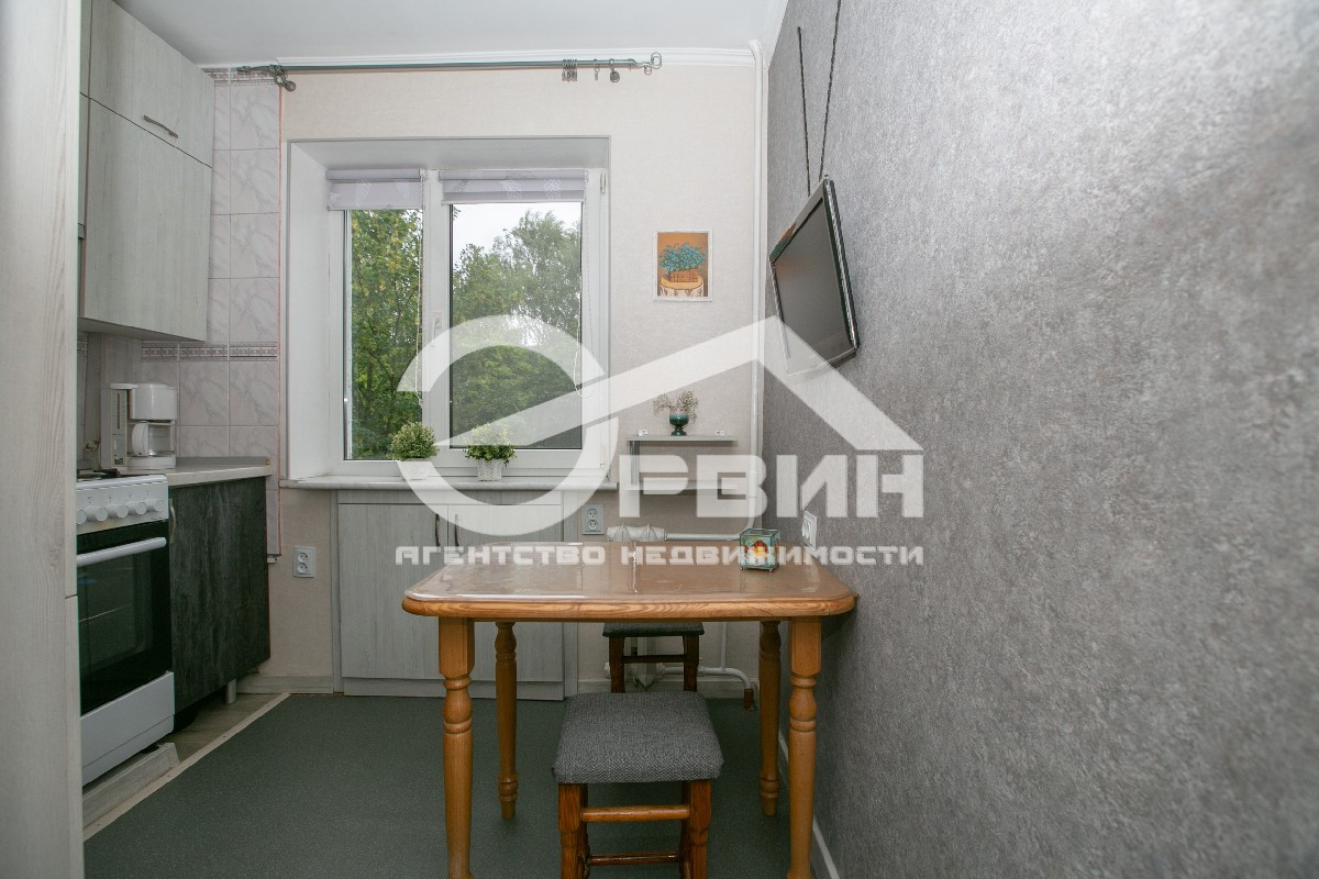 Продажа 3-комнатной квартиры, Калининград, Нарвская,  Улица