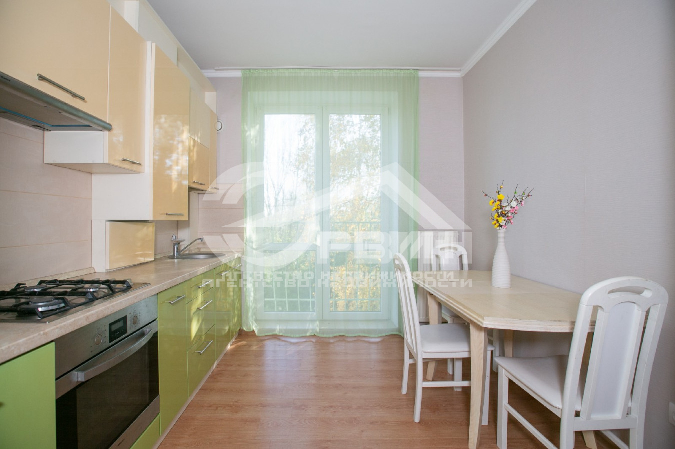 Продажа 3-комнатной квартиры, Калининград, Станиславского,  Улица