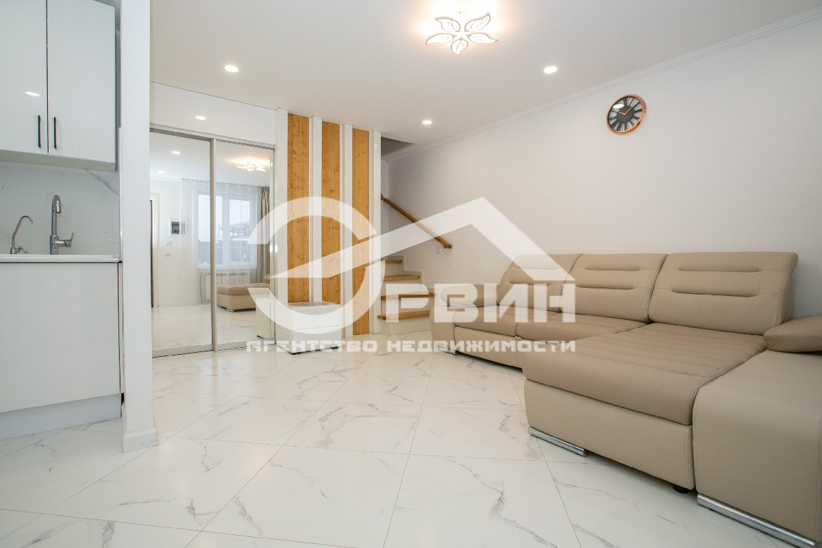 Продажа дома, 110м <sup>2</sup>, 4 сот., Калининград, Лунная,  Улица