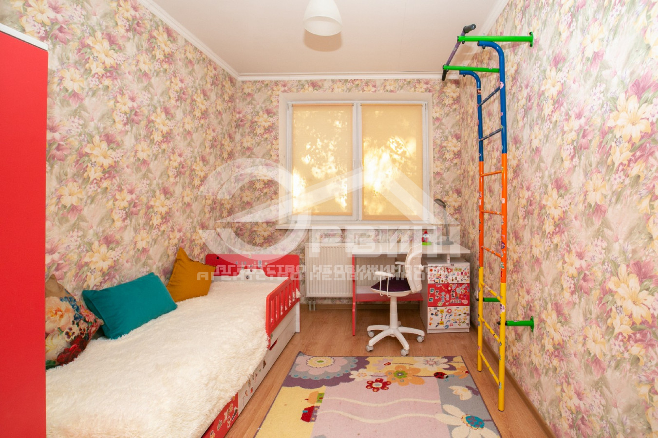 Продажа 3-комнатной квартиры, Калининград, Станиславского,  Улица