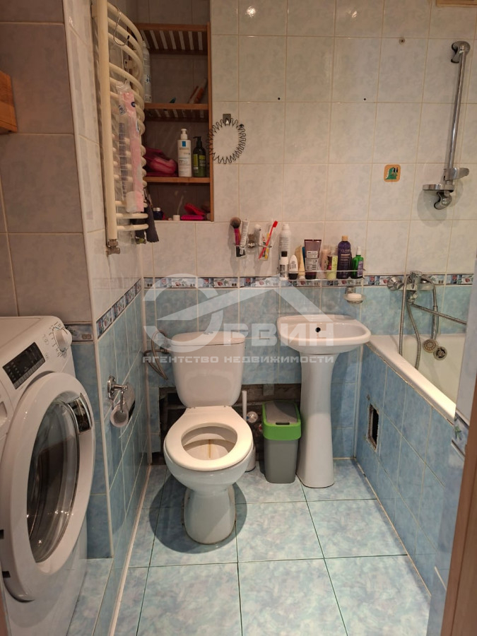 Продажа 2-комнатной квартиры, Калининград, Больничная,  13