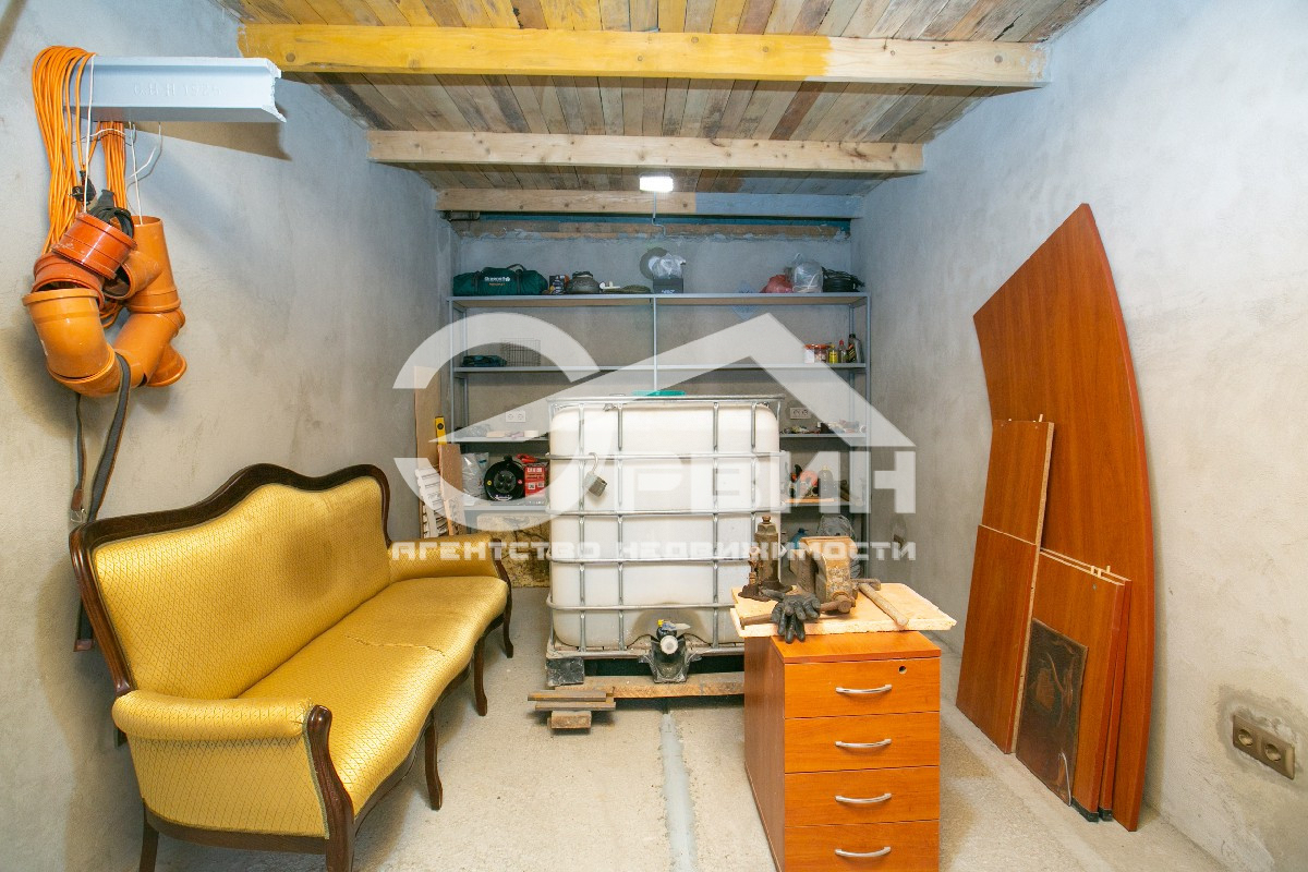 Продажа коммерческой недвижимости, 17м <sup>2</sup>, Калининград, Спортивная,  Улица