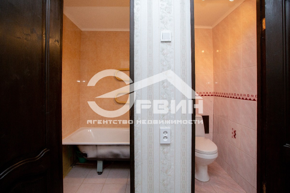 Продажа 3-комнатной квартиры, Калининград, Московский,  Проспект