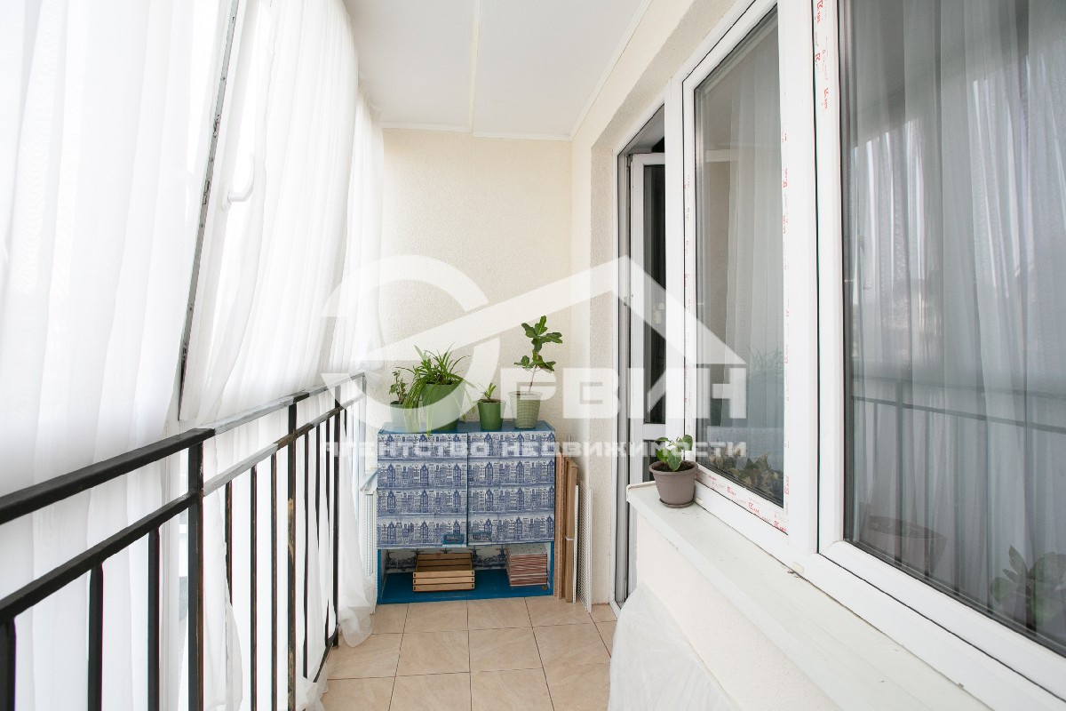 Продажа 2-комнатной квартиры, Калининград, Красносельская,  Улица