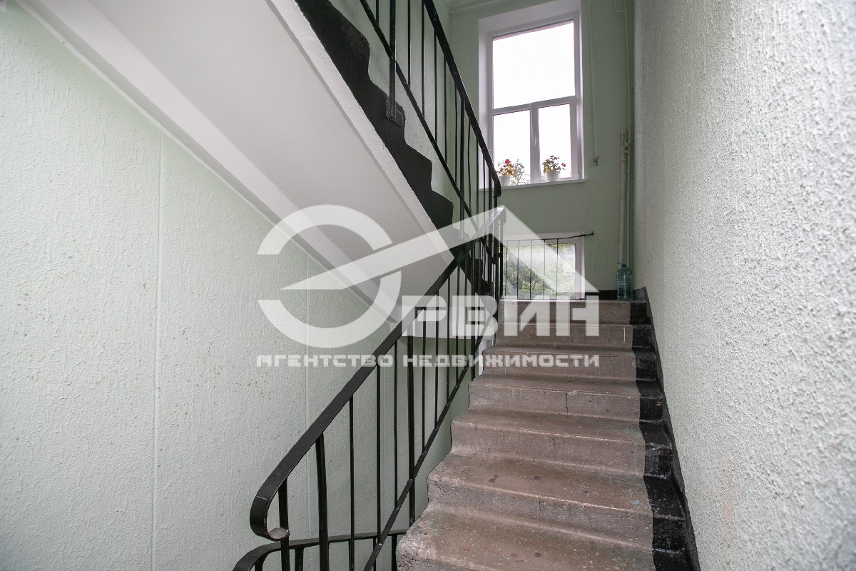 Продажа 3-комнатной квартиры, Калининград, Нарвская,  Улица