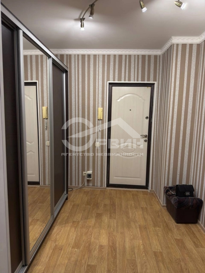 Аренда 1-комнатной квартиры, Калининград, О.Кошевого,  Улица