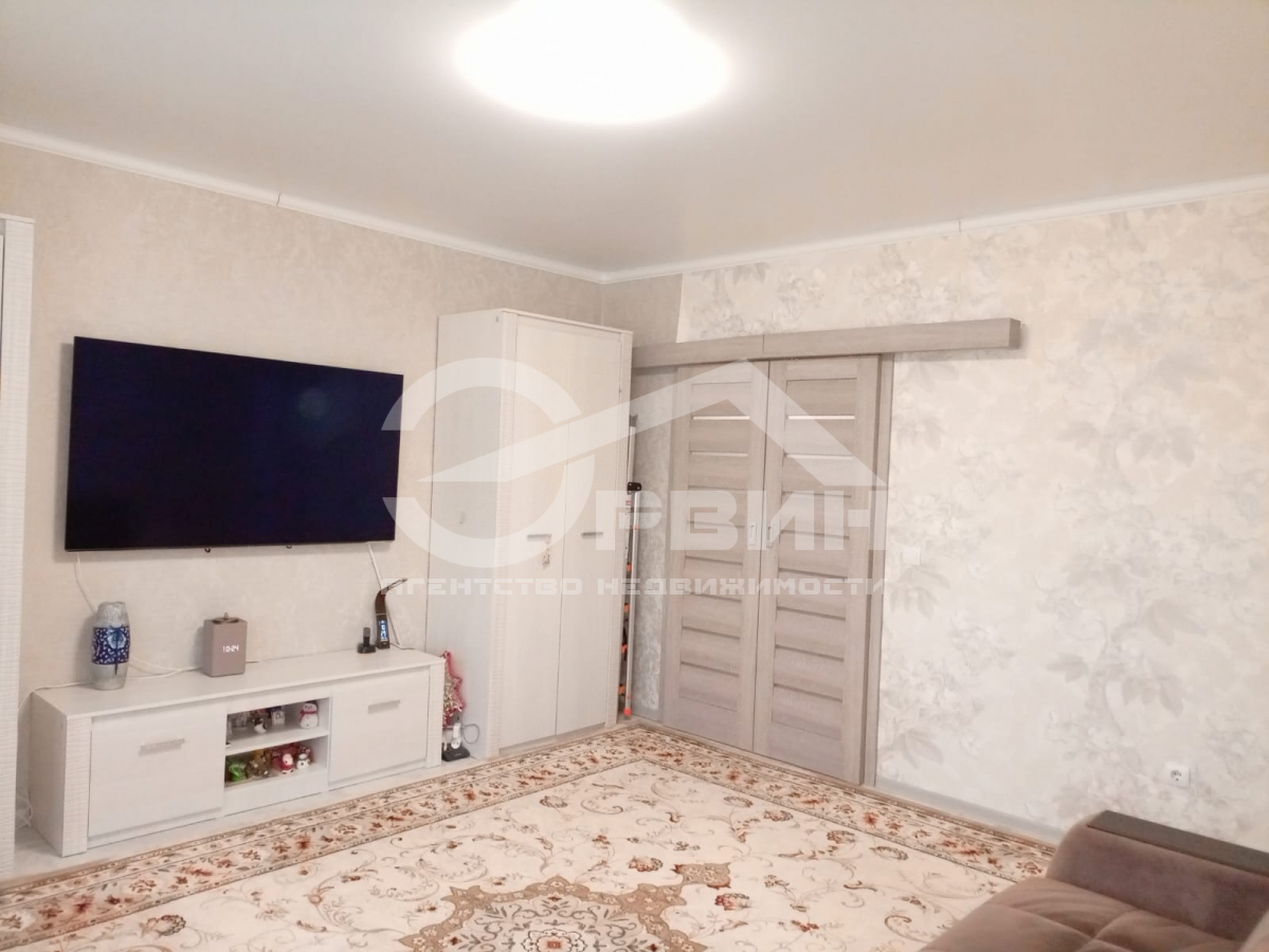 Продажа 2-комнатной квартиры, Калининград, Аксакова,  Улица