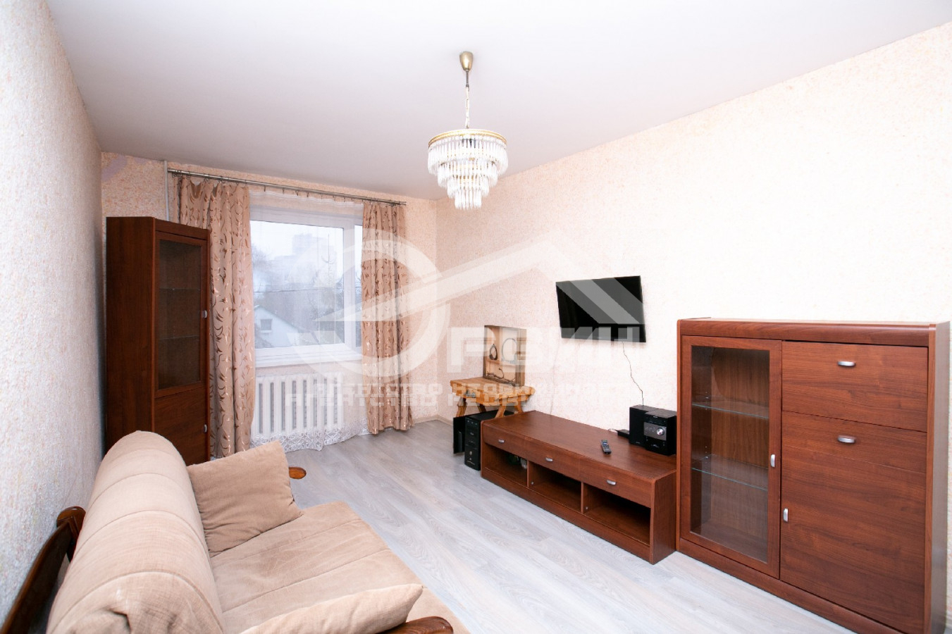 Продажа 2-комнатной квартиры, Калининград, Еловая аллея,  Улица