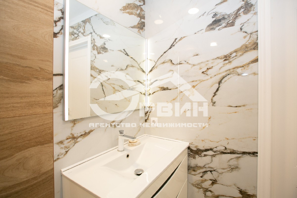 Продажа дома, 110м <sup>2</sup>, 4 сот., Калининград, Лунная,  Улица