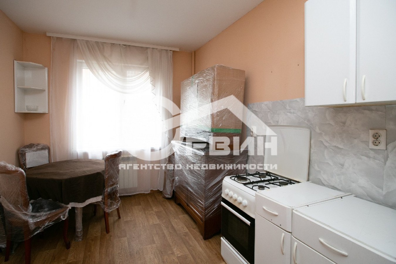 Продажа 2-комнатной квартиры, Калининград, Левитана,  Улица