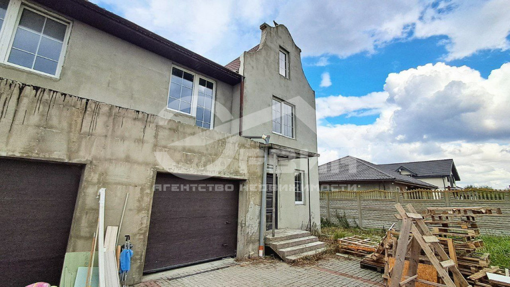 Продажа дома, 479м <sup>2</sup>, 11 сот., Малое Васильково, Улица Вишневая,  15