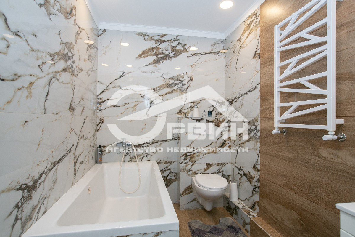 Продажа дома, 110м <sup>2</sup>, 4 сот., Калининград, Лунная,  Улица