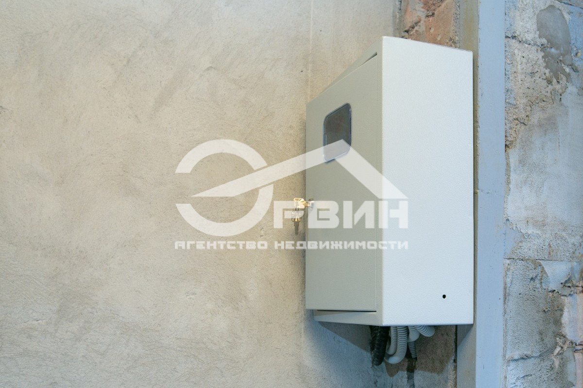 Продажа коммерческой недвижимости, 17м <sup>2</sup>, Калининград, Спортивная,  Улица