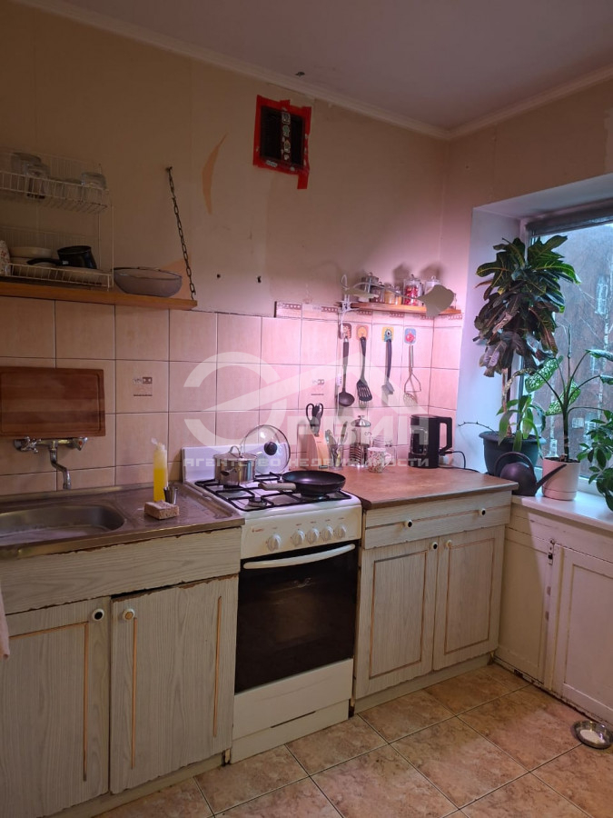 Продажа 2-комнатной квартиры, Калининград, Больничная,  13