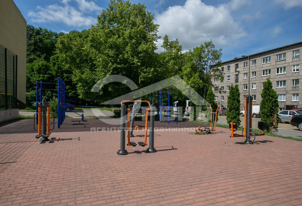 Продажа 3-комнатной квартиры, Калининград, Садовая,  Улица