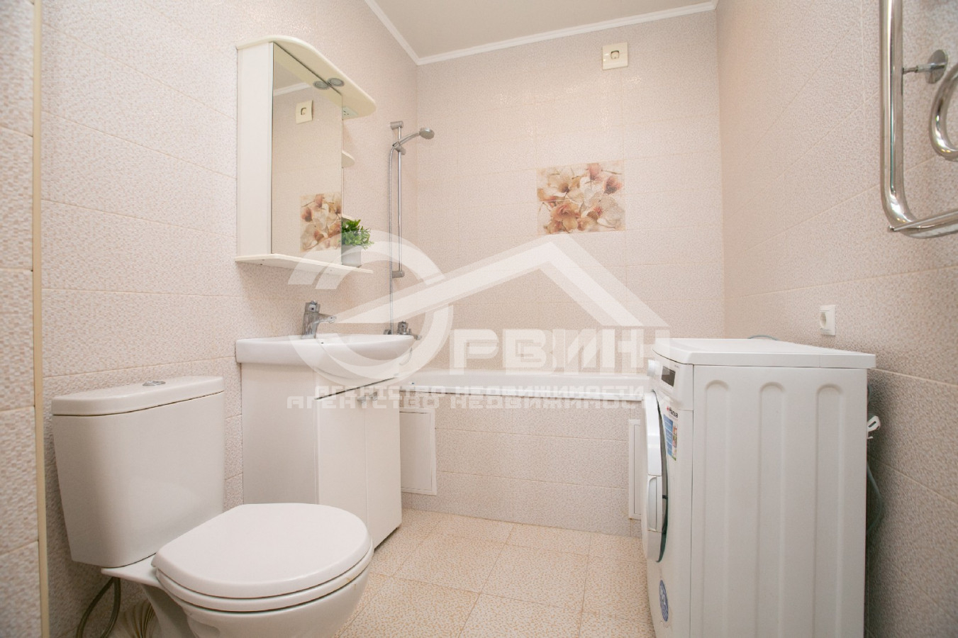 Продажа 3-комнатной квартиры, Калининград, Станиславского,  Улица