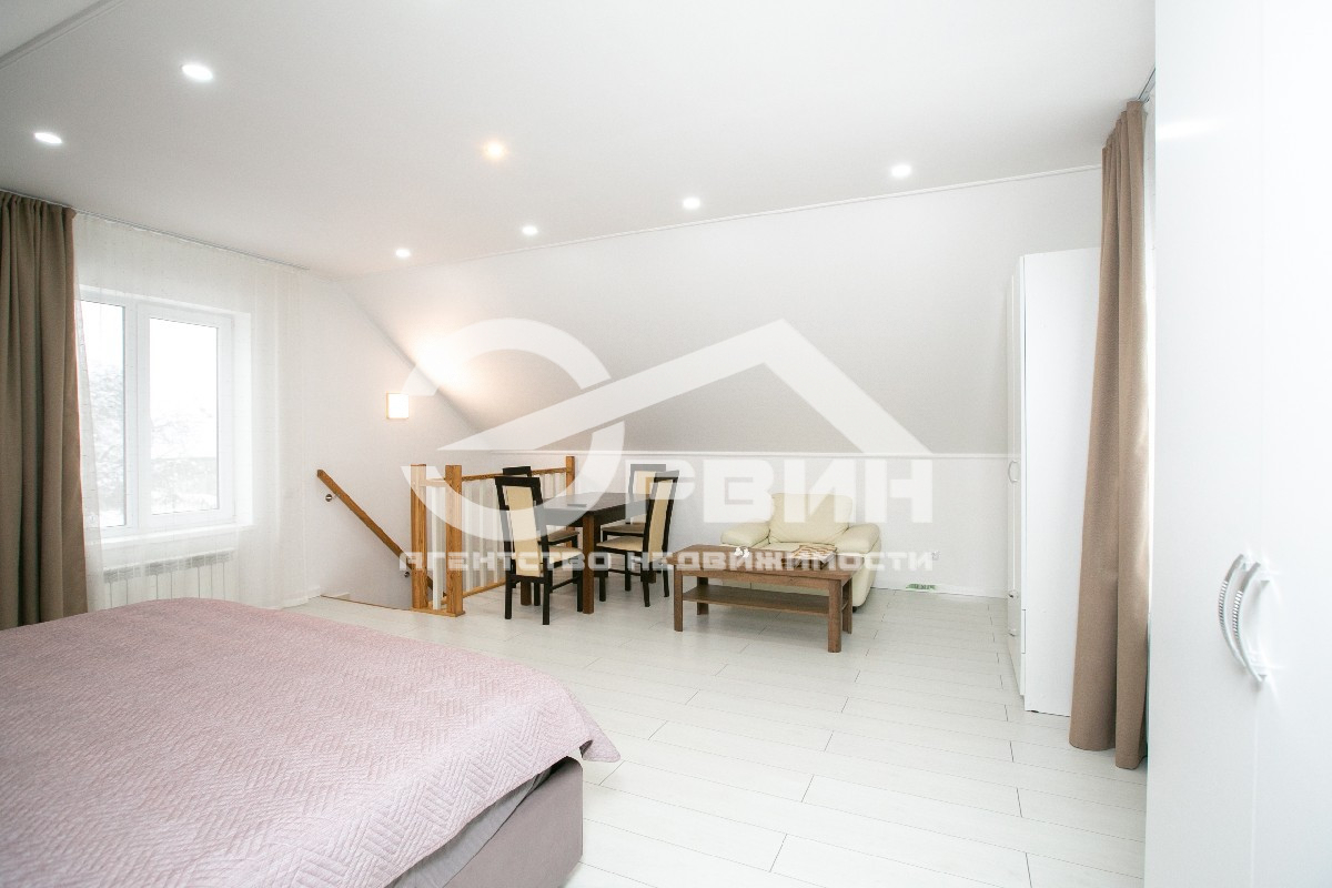 Продажа дома, 110м <sup>2</sup>, 4 сот., Калининград, Лунная,  Улица