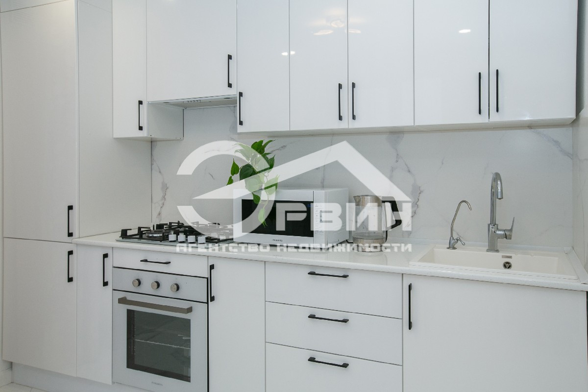 Продажа дома, 110м <sup>2</sup>, 4 сот., Калининград, Лунная,  Улица