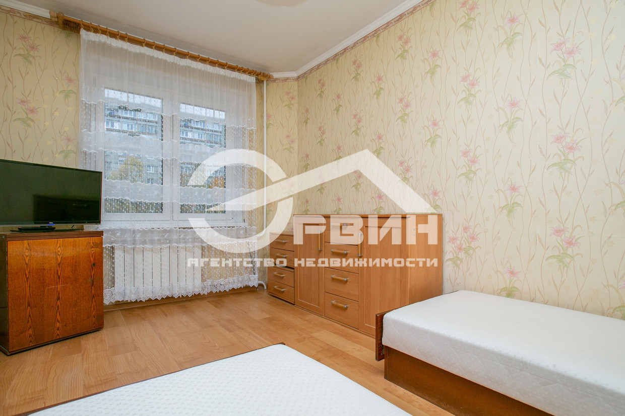 Продажа 2-комнатной квартиры, Калининград, О.Кошевого,  Улица