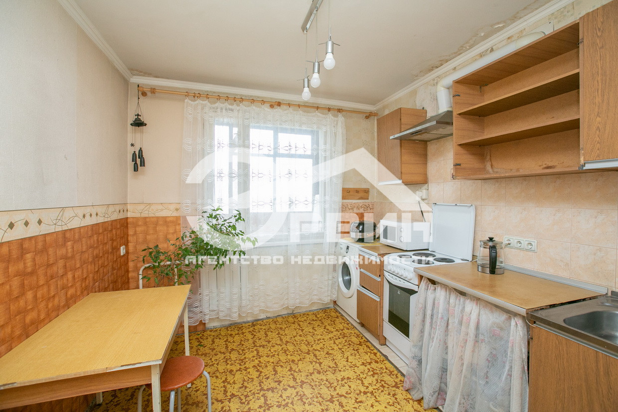 Продажа 3-комнатной квартиры, Калининград, Интернациональная,  Улица