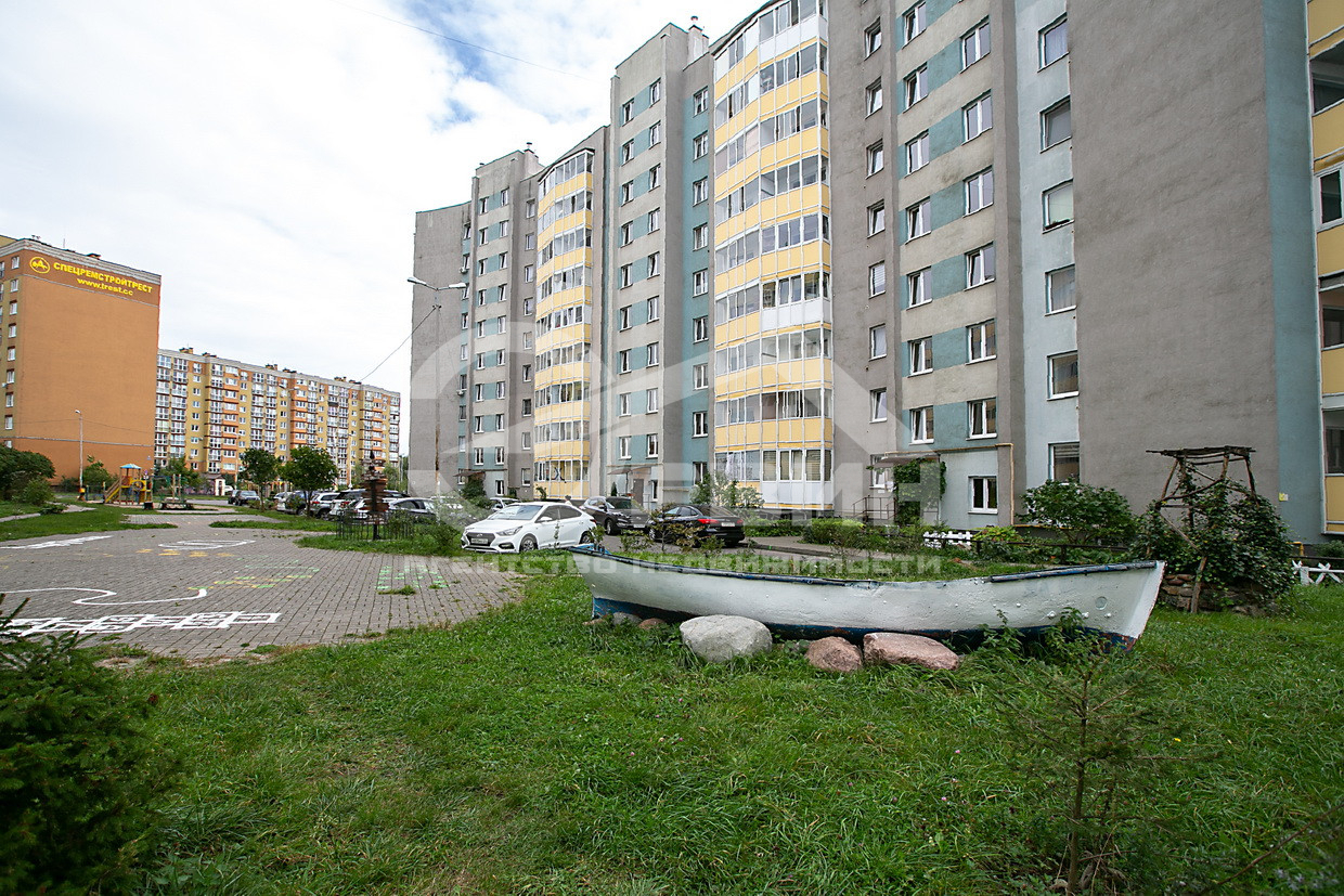 Продажа 2-комнатной квартиры, Калининград, Горького,  Улица