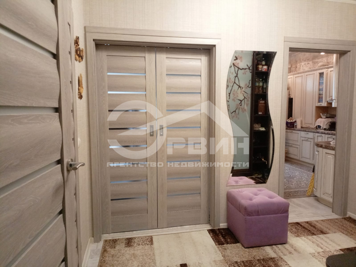 Продажа 2-комнатной квартиры, Калининград, Аксакова,  Улица