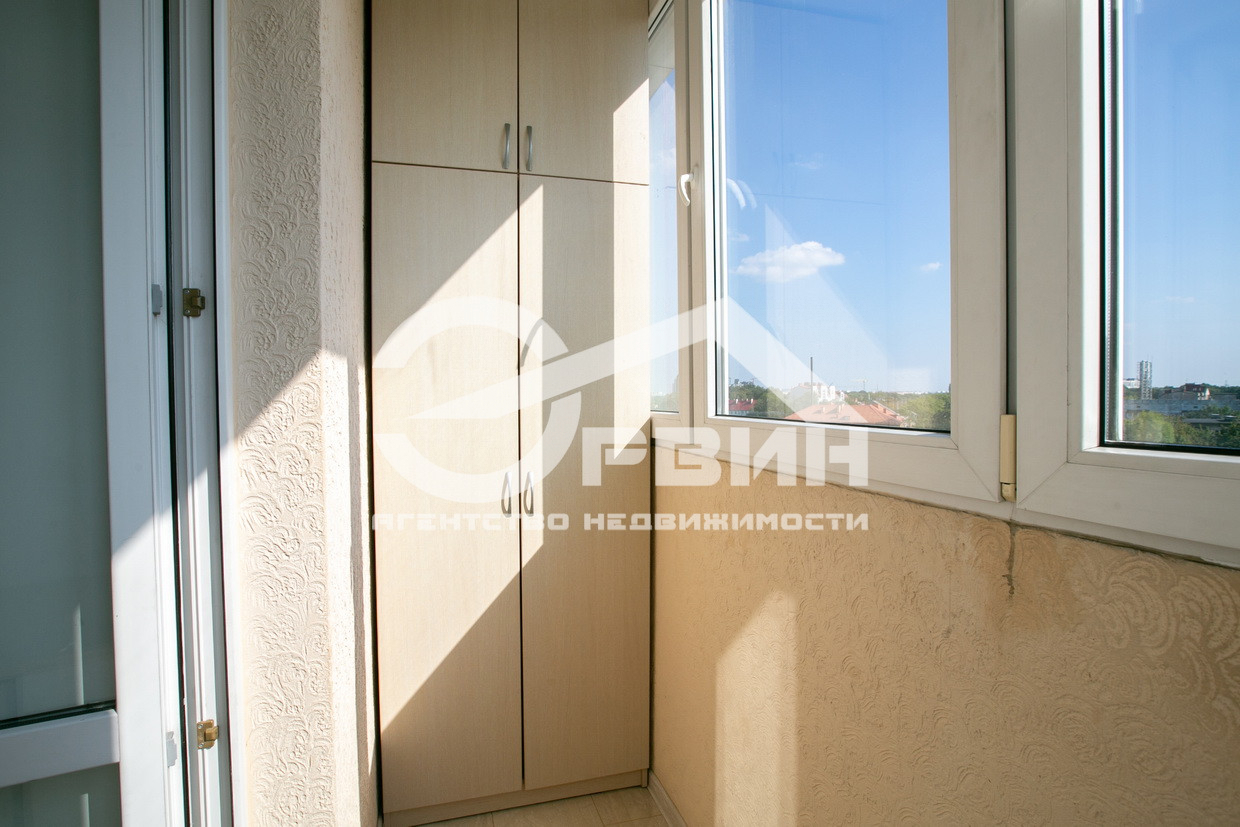 Аренда 1-комнатной квартиры, Калининград, Ю.Гагарина,  Улица