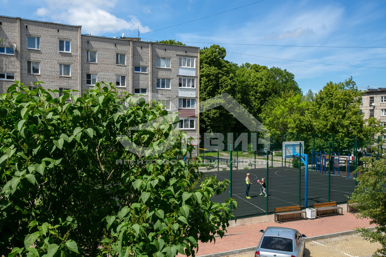 Продажа 3-комнатной квартиры, Калининград, Садовая,  Улица