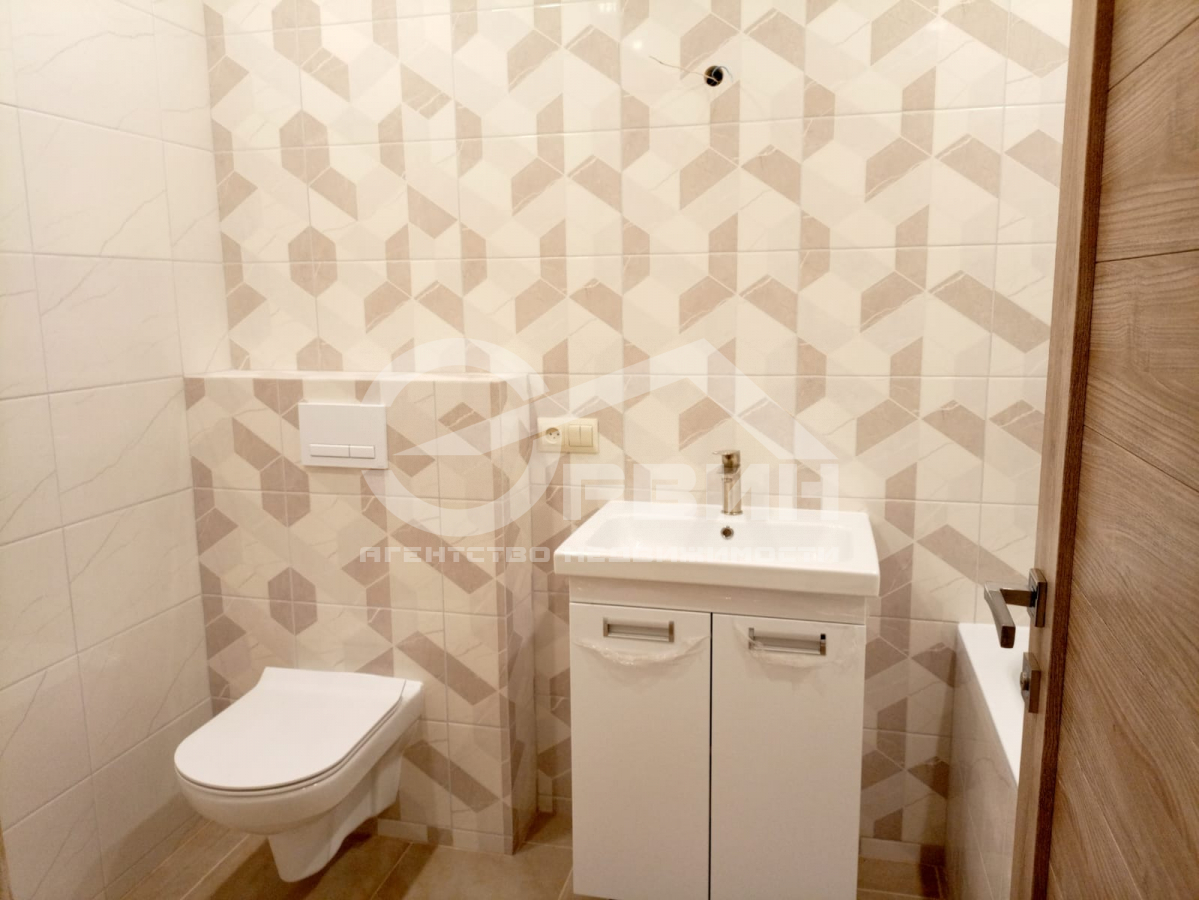 Продажа 2-комнатной квартиры, Калининград, Дадаева,  Улица