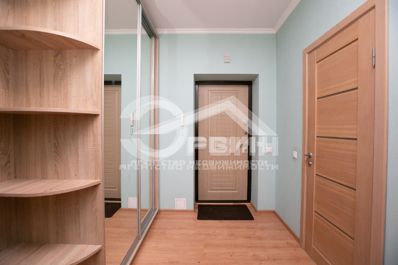 Продажа 3-комнатной квартиры, Калининград, Станиславского,  Улица