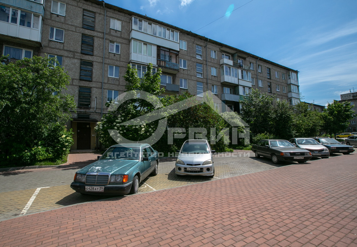 Продажа 3-комнатной квартиры, Калининград, Садовая,  Улица