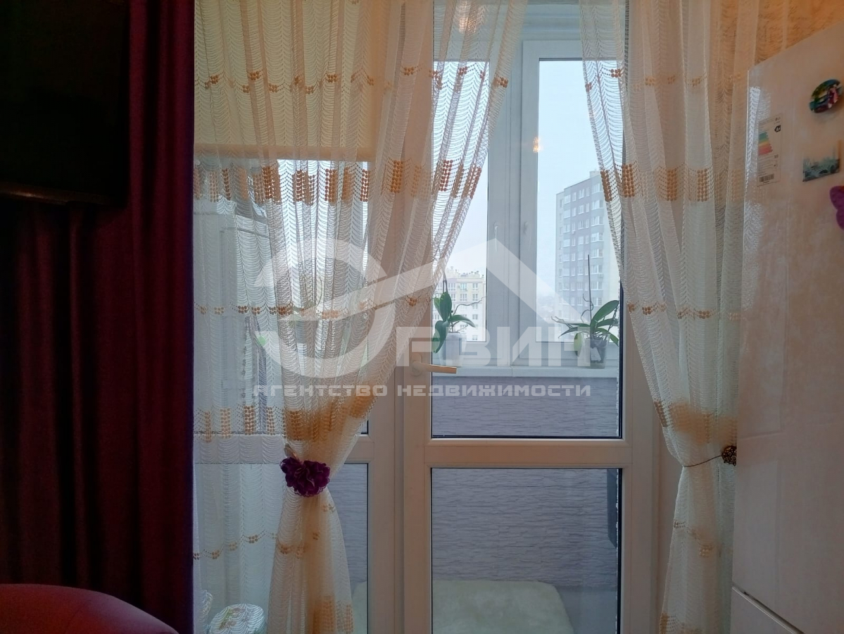 Продажа 2-комнатной квартиры, Калининград, Аксакова,  Улица