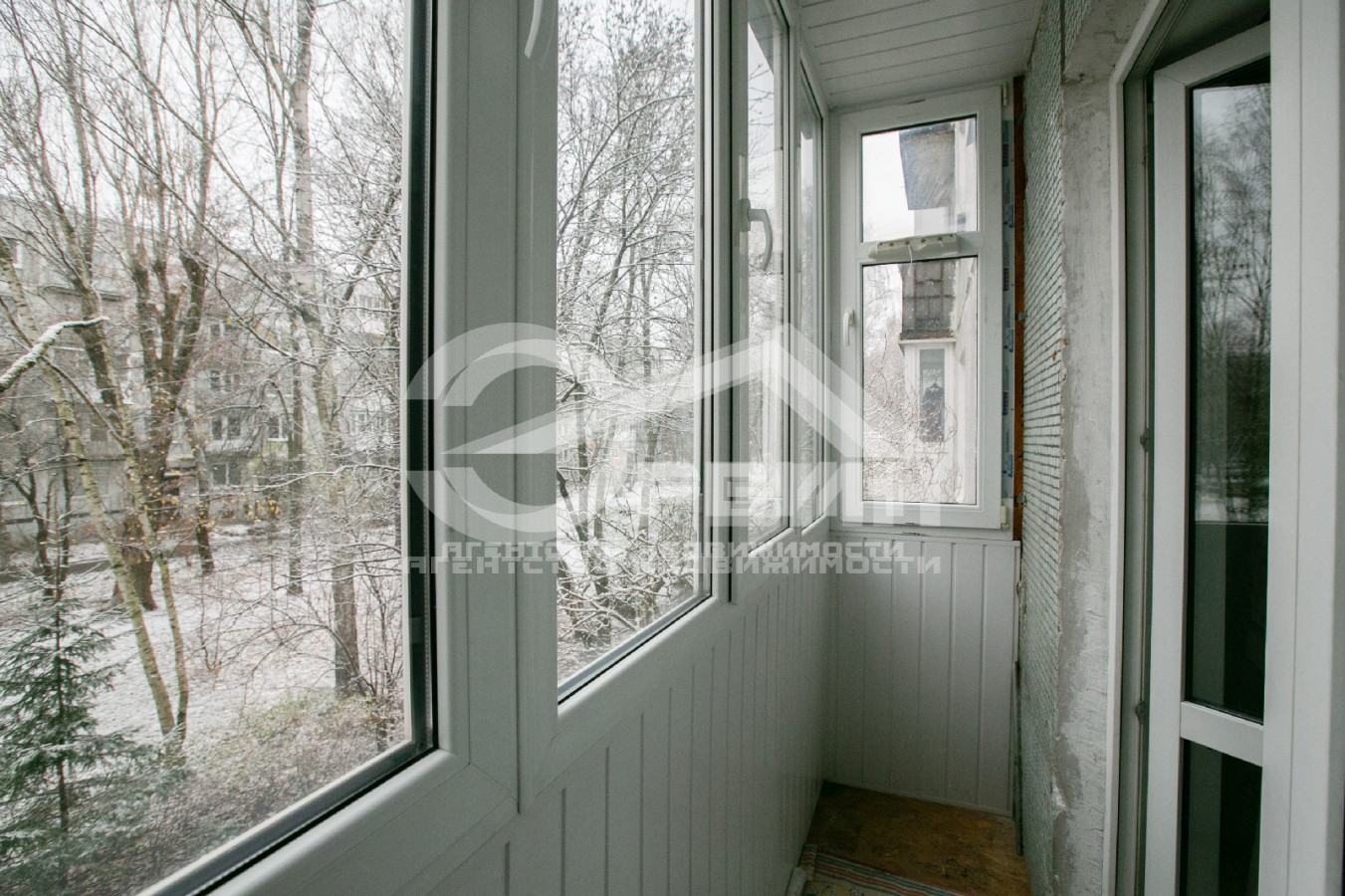 Продажа 2-комнатной квартиры, Калининград, Еловая аллея,  Улица