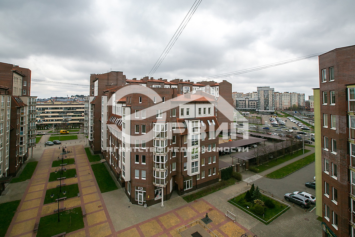 Продажа 4-комнатной квартиры, Калининград, Артиллерийская,  Улица