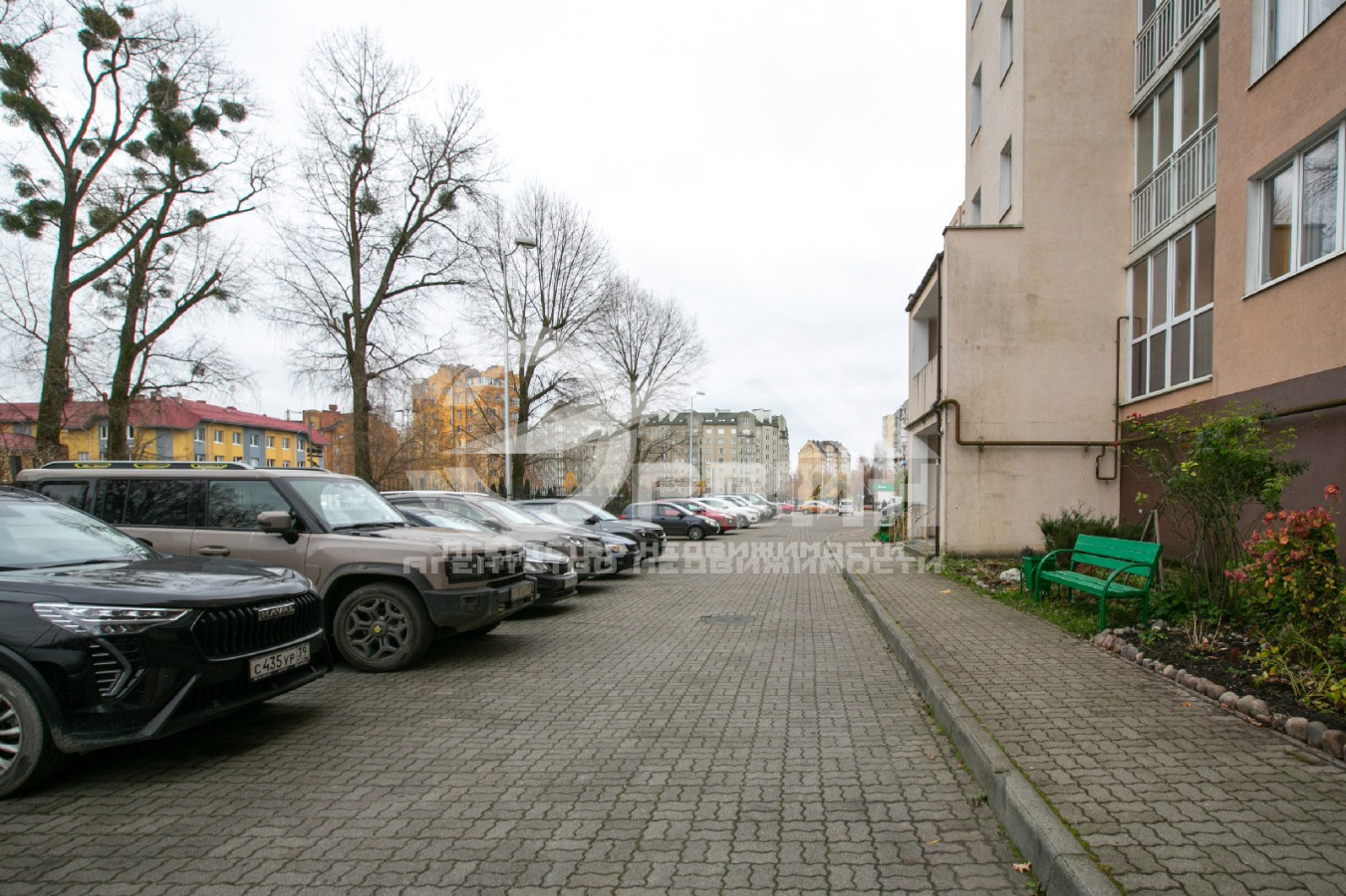 Продажа 3-комнатной квартиры, Калининград, Гайдара,  Улица