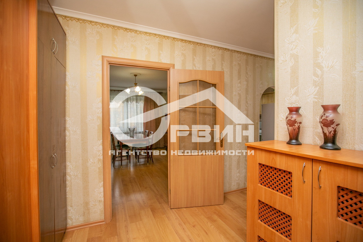 Продажа 2-комнатной квартиры, Калининград, О.Кошевого,  Улица