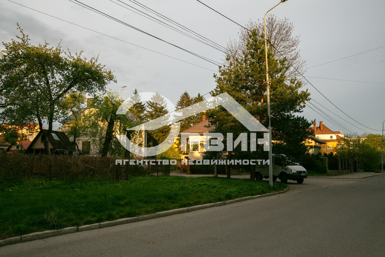 Продажа 3-комнатной квартиры, Калининград, Уфимская,  Улица
