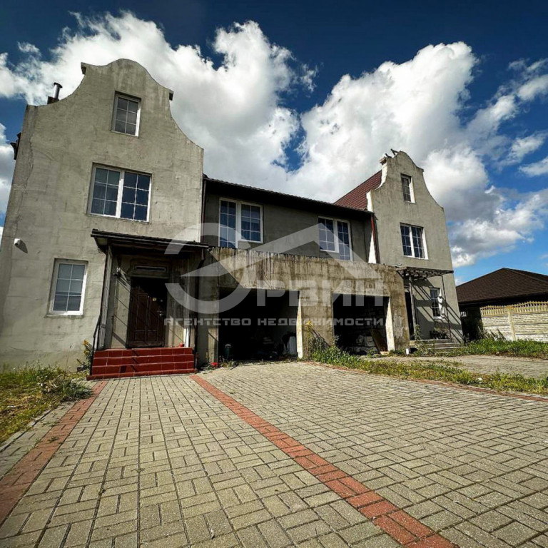 Продажа дома, 479м <sup>2</sup>, 11 сот., Малое Васильково, Улица Вишневая,  15