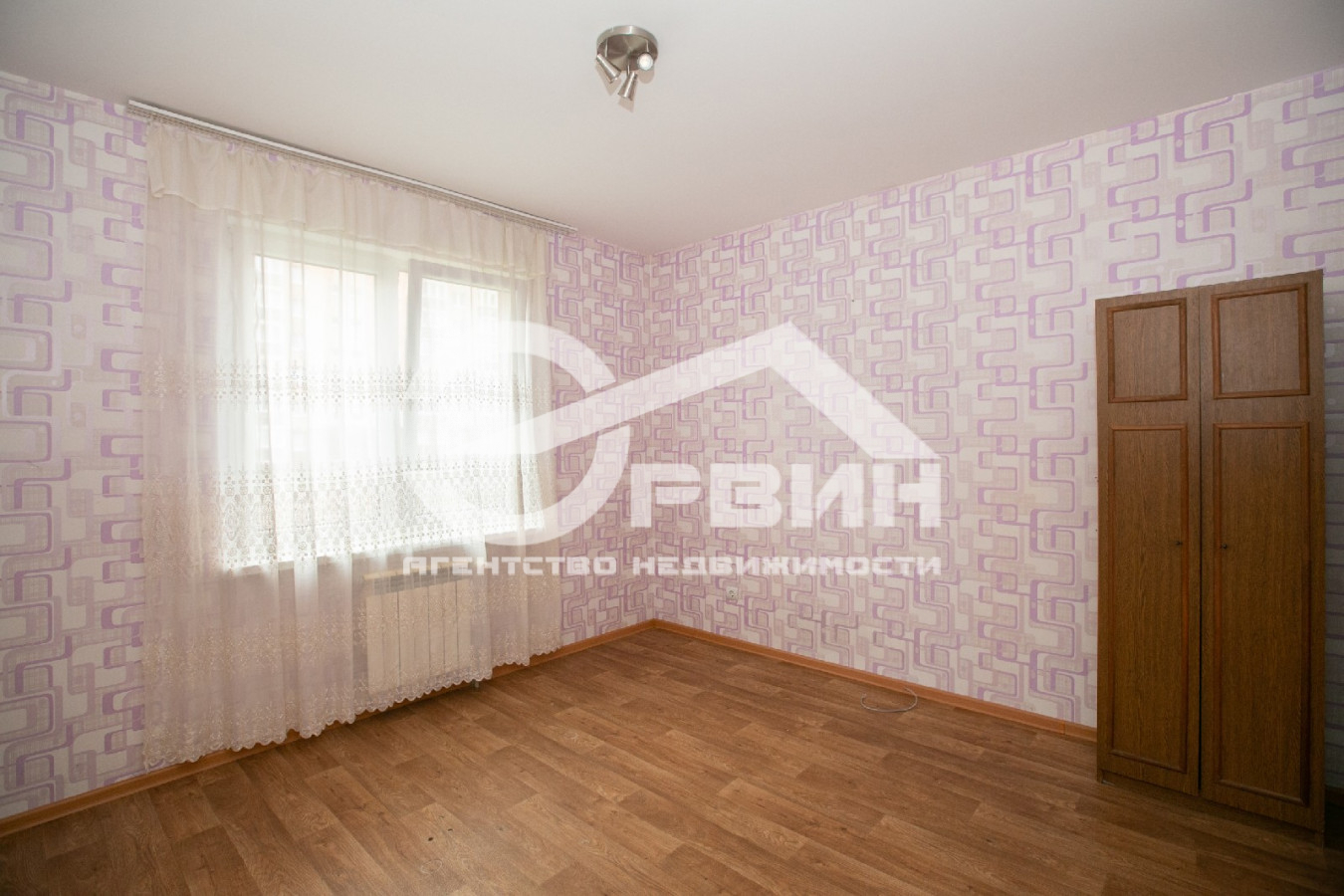 Продажа 2-комнатной квартиры, Калининград, Левитана,  Улица