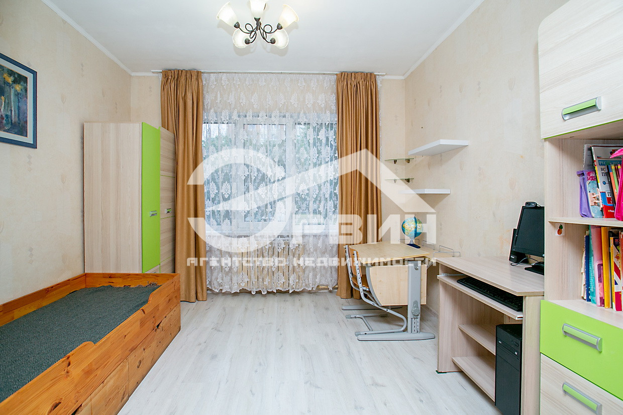 Продажа 2-комнатной квартиры, Калининград, Типографская,  Улица