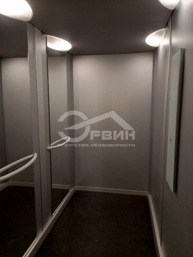 Продажа 2-комнатной квартиры, Калининград, Аксакова,  Улица