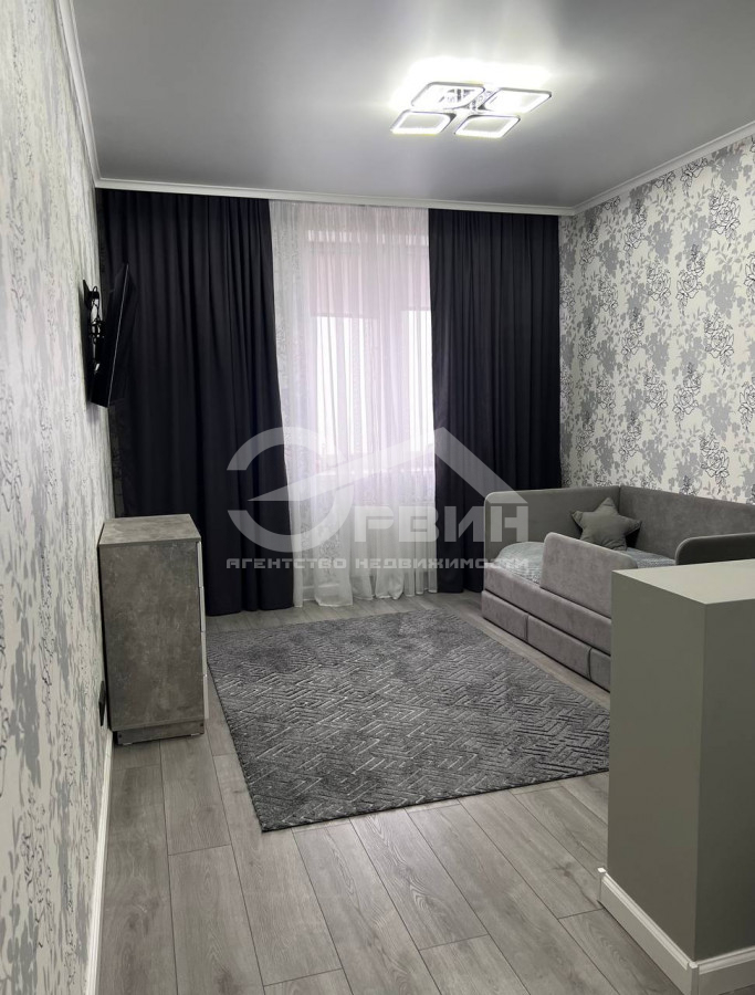 Продажа 3-комнатной квартиры, Калининград, Борисовский,  Бульвар