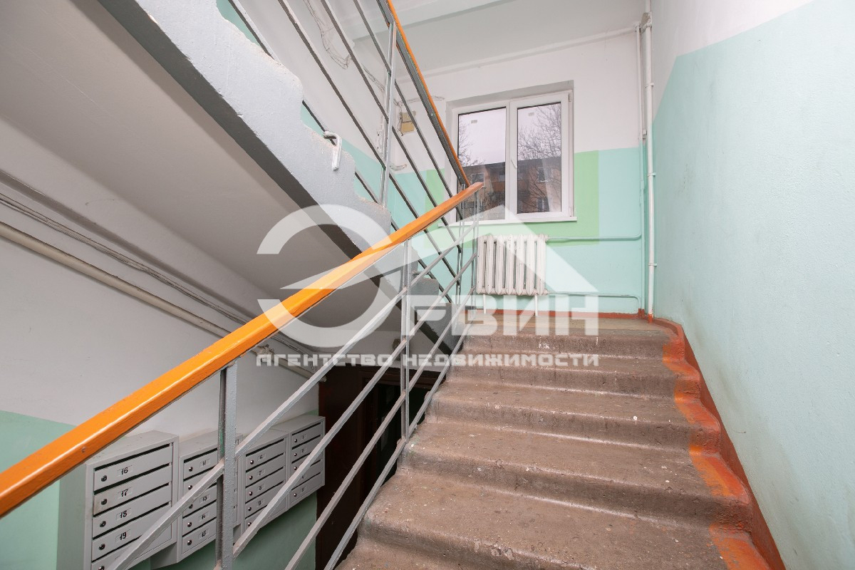 Продажа 2-комнатной квартиры, Калининград, Лейтенанта Яналова,  Улица